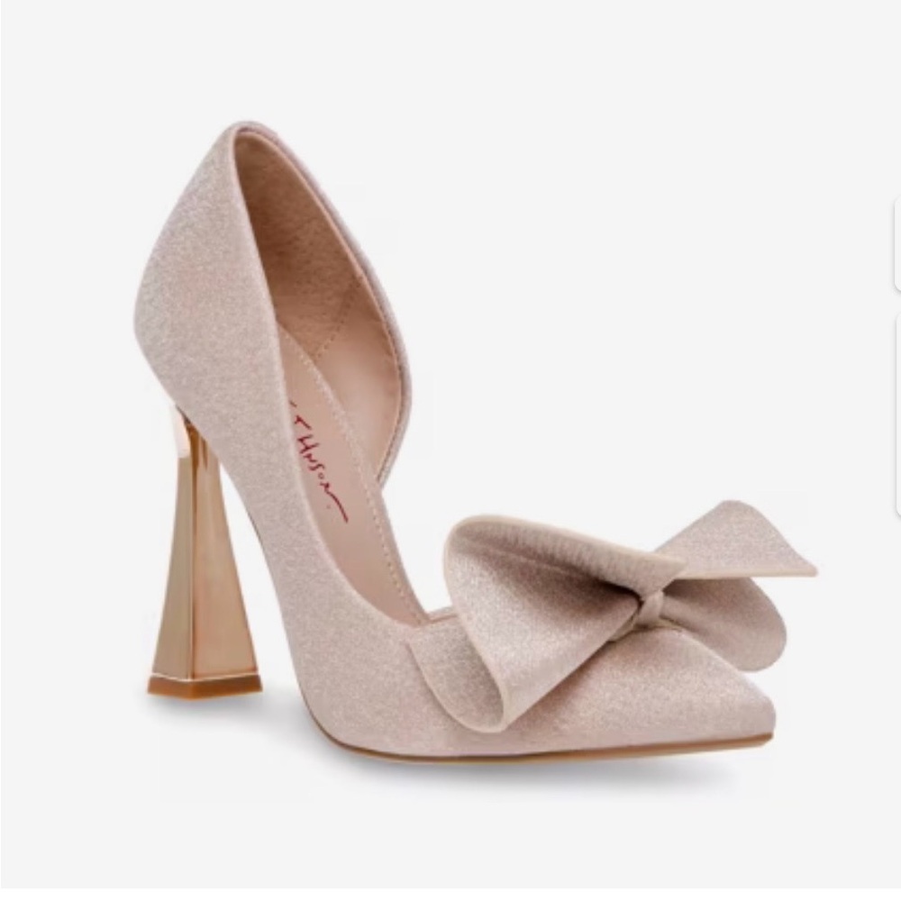 Betsey Johnson Nobble Pump